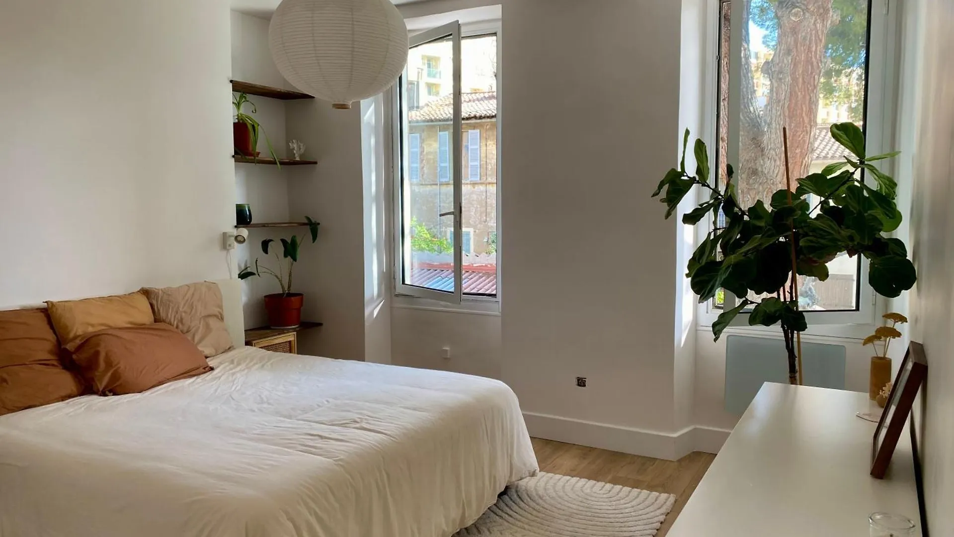 Apartment T4 Renove, Clim, Internet & Netflix, Tout Confort Marseille